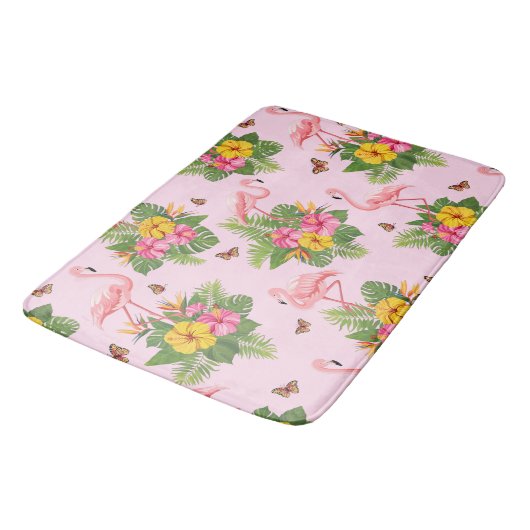 Flamingo und Schmetterlinge 1 Badematte (Schrägansicht)