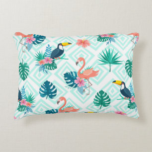 Flamingo und Toucan mit Blume auf einem Hintergrun Dekokissen