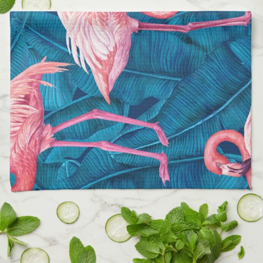 Flamingos auf blauen Bananen-Blätter Geschirrtuch (Gefaltet)