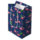 Flamingos Liebe Muster 2 Mittlere Geschenktüte (Vorderseite Schrägansicht)
