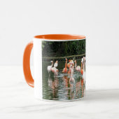 Flamingos und Reflexionen Tasse (Vorderseite Links)