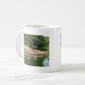 Flamingoschwarm Kaffeetasse (Vorderseite Links)