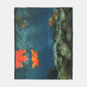 Flamme in der Wasserrutsche Fleecedecke (Vorderseite)