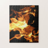 Flammen auf brennenden Holzscheiten Puzzle (Vertikal)
