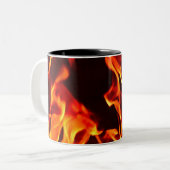 Flammen der Feuer-Kaffee-Tasse Zweifarbige Tasse (Vorderseite Links)