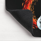 Flammend wütendes Thermometer extreme Hitze Wut  Mousepad (Ecke)