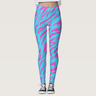 Flammende rosa Leggings mit hellblauem Hintergrund
