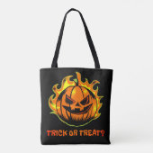 Flammender Kürbis-Scherz oder Süßigkeit? –Hallowee Tasche (Rückseite)