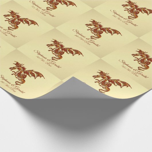 Flammendrache auf Gold Personal Geschenkpapier (Ecke)