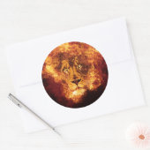 Flammenion von Judah Runder Aufkleber (Umschlag)