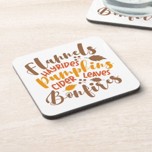 Flannels Hay Rides Pumpkins Cider Blätter Bonfire Getränkeuntersetzer (Linke Seite)