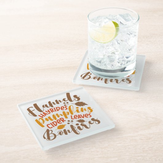 Flannels Hay Rides Pumpkins Cider Blätter Bonfire Glasuntersetzer (Schrägansicht)