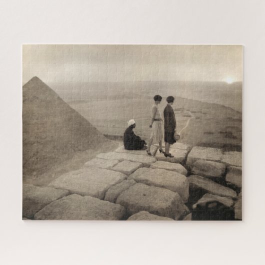 Flapper Girls Sunrise Khufu Pyramid, Ägypten 1920 Puzzle (Horizontal)