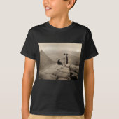 Flapper Girls Sunrise Khufu Pyramid, Ägypten 1920 T-Shirt (Vorderseite)