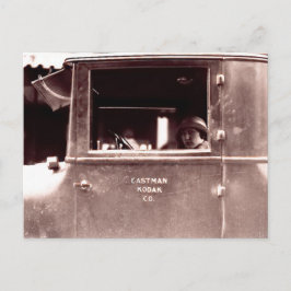 Flapper in Eastman Kodak Car - Vintag, 1920er Postkarte