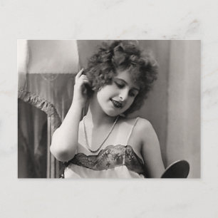Flapper in Unterwäsche Postkarte