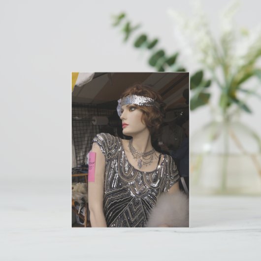 Flapper Mannequin Postkarte (Stehend Vorderseite)