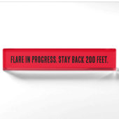 Flare in Progress. Bleibe 60 Meter zurück. Namensplakette (Vorderseite)