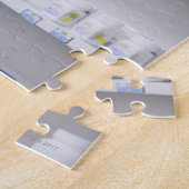 Flaschen in den Regalen einer Apotheke Puzzle (Seite)