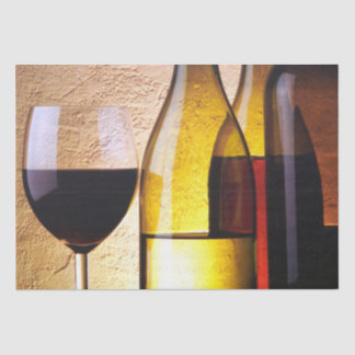 Flaschen Rot und Weiß Glas Roter Wein Seidenpapier