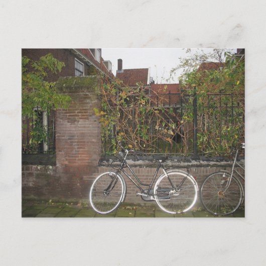 Flash Bike aus der Ugly Postcard Collection Postkarte (Vorderseite)