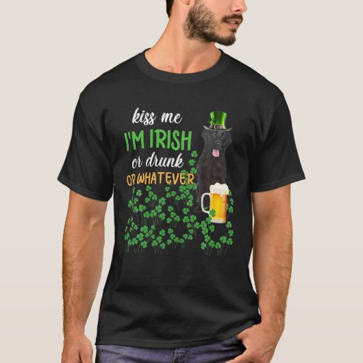 Flat Coated Retriever Kiss Me I'm Irish Or Drunk O T-Shirt (Vorderseite)