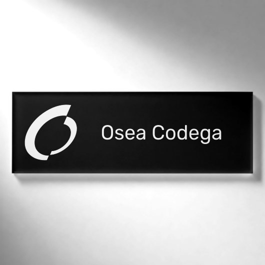 Flat White Black Backname and Logo-Tag Namenschild (Vorderseite)