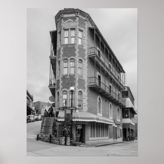 Flatiron Flats Eureka Grayscale Poster (Vorne)