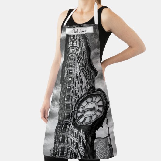 Flatiron Gebäude und Uhr in Schwarz und Weiß 1C2 Schürze (InSitu)