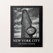 Flatiron Gebäude und Uhr in Schwarz und Weiß 1C Puzzle (Vertikal)