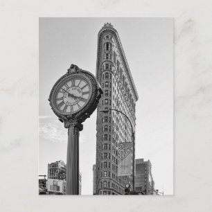Flatiron Gebäude und Uhr in Schwarz und Weiß 2 Postkarte