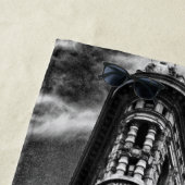 Flatiron Gebäude und Uhr in Schwarzweiss Strandtuch (Beispiel)