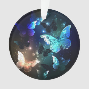 Flatternder Nachtfalter Ornament