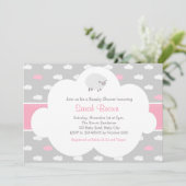 Flaumige Schafe mit Wolken-Einladung (graues Rosa) Einladung (Stehend Vorderseite)