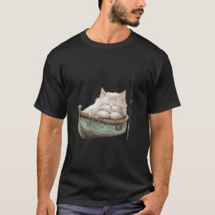 Flauschige weiße Katze schlafend in Boot-Kunst T-Shirt