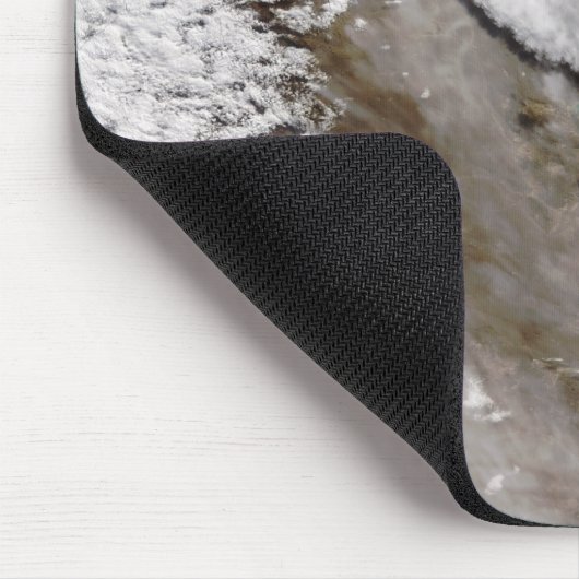 Flaute aus dem Ausbruch des Chaiten-Vulkans, Chile Mousepad (Ecke)