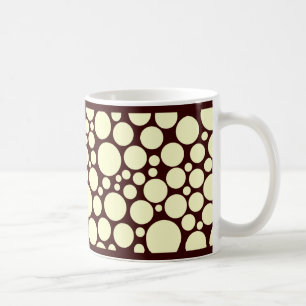 Flecken-Creme auf Dunkelbraun Kaffeetasse