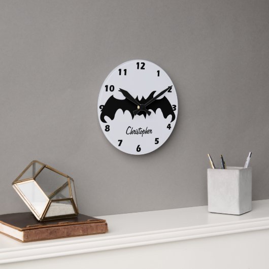 Fledermaus-Design personalisiert Runde Wanduhr (Büro)