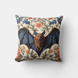 Fledermaus im Flug, inspiriert von William Morris Kissen