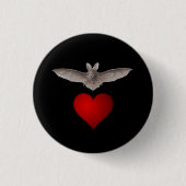 Fledermaus liebt Graue Fledermaus mit rotem Herzen Button (Vorderseite)