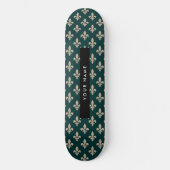 Fleur de Lis, Beige auf Grün, Royal, Ihr Name Skateboard (Vorderseite)