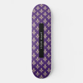 Fleur de Lis, Beige on Purple, Royal, Your Name Skateboard (Vorderseite)