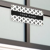 Fleur de Lis, Black on White, Black, Your Name Banner (Äußeres Gebäude)