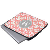 Fleur-De-Lis Coral Pink Gray Monogram Laptopschutzhülle (Vorne Knopf)