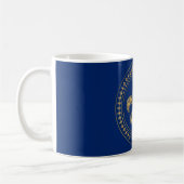 Fleur-de-lis - Gold und Royal Blue Kaffeetasse (Links)
