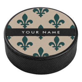Fleur de Lis, Grün auf Beige, Royal, Ihr Name Eishockey Puck