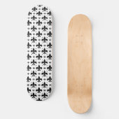 Fleur-de-lis-Muster mit weißem Hintergrund Skateboard (Vorderseite)