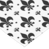 Fleur-de-lis-Muster mit weißem Hintergrund Tischdecke (Schrägansicht)