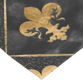 Fleur-de-lis-Muster Schwarzer Marmor und Gold Kurzer Tischläufer (Ecke)