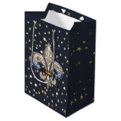 Fleur de Lys Wrapping Paper Mittlere Geschenktüte (Vorderseite Schrägansicht)